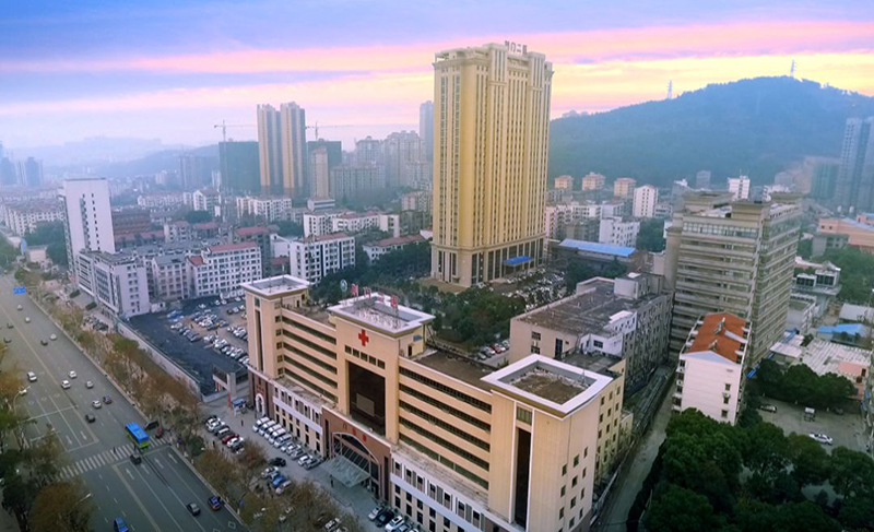兴亚特精心服务、专业确保用户单位夏日中央空调系统正常运转
